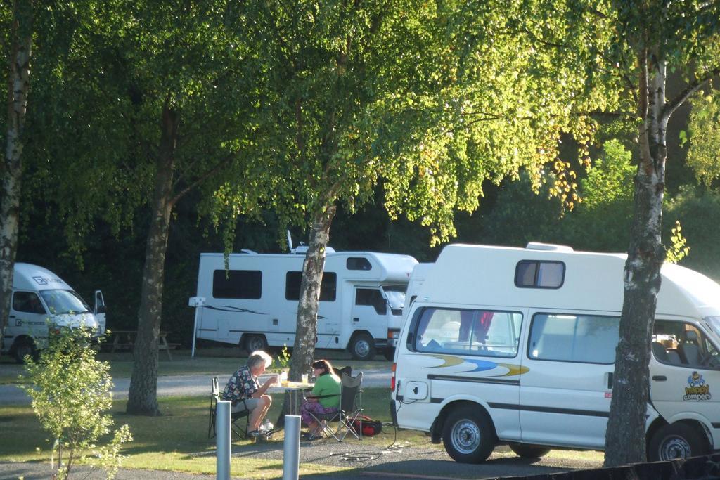 Oamaru Top 10 Holiday Park Exterior photo